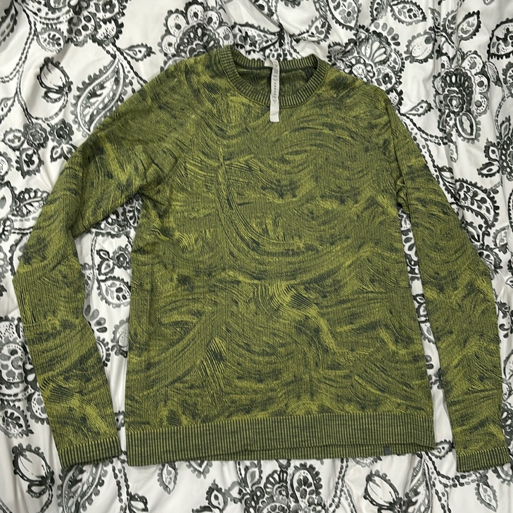 Lululemon long sleeve shirt